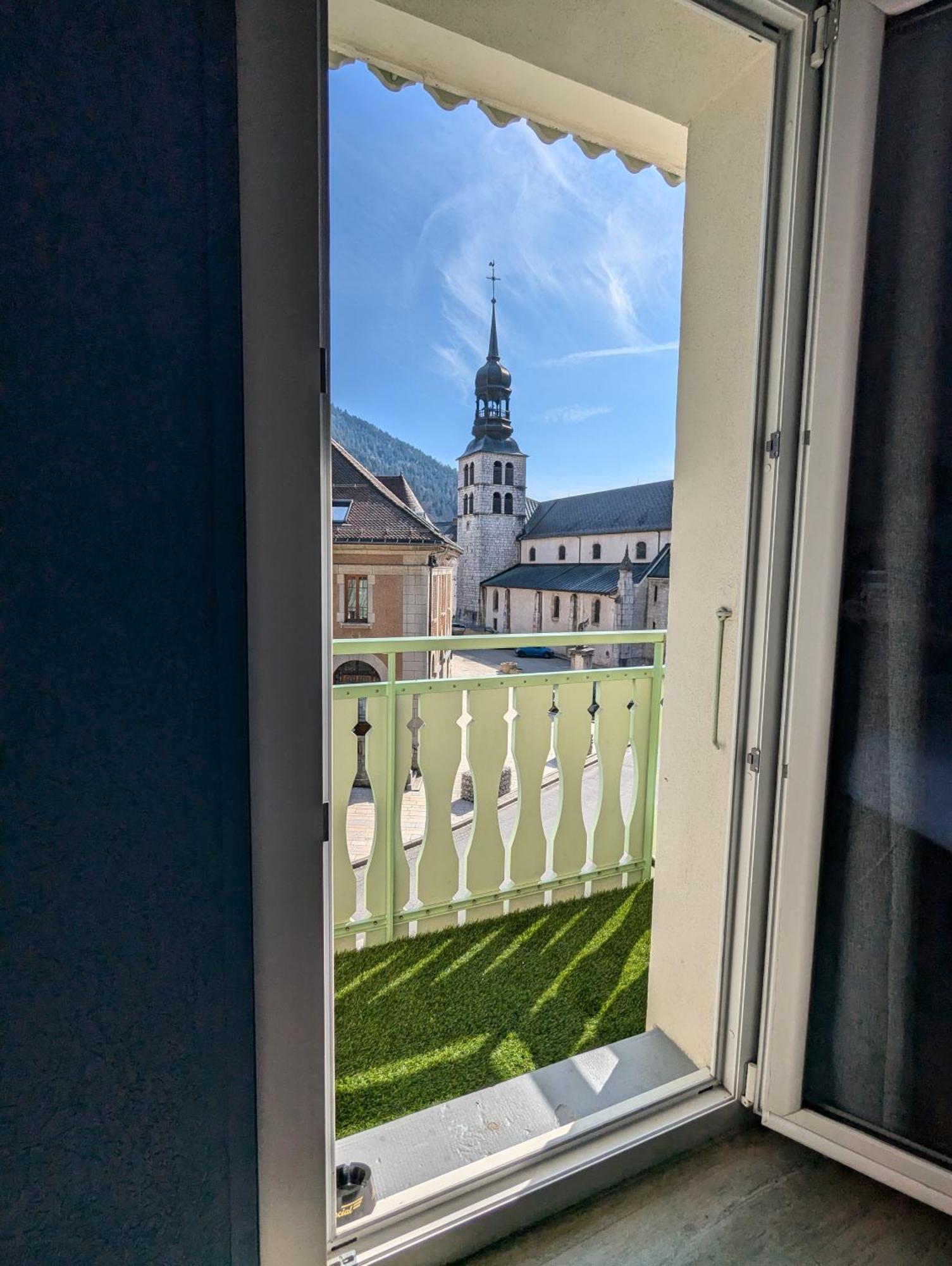 Hotel Du Midi Тон Экстерьер фото